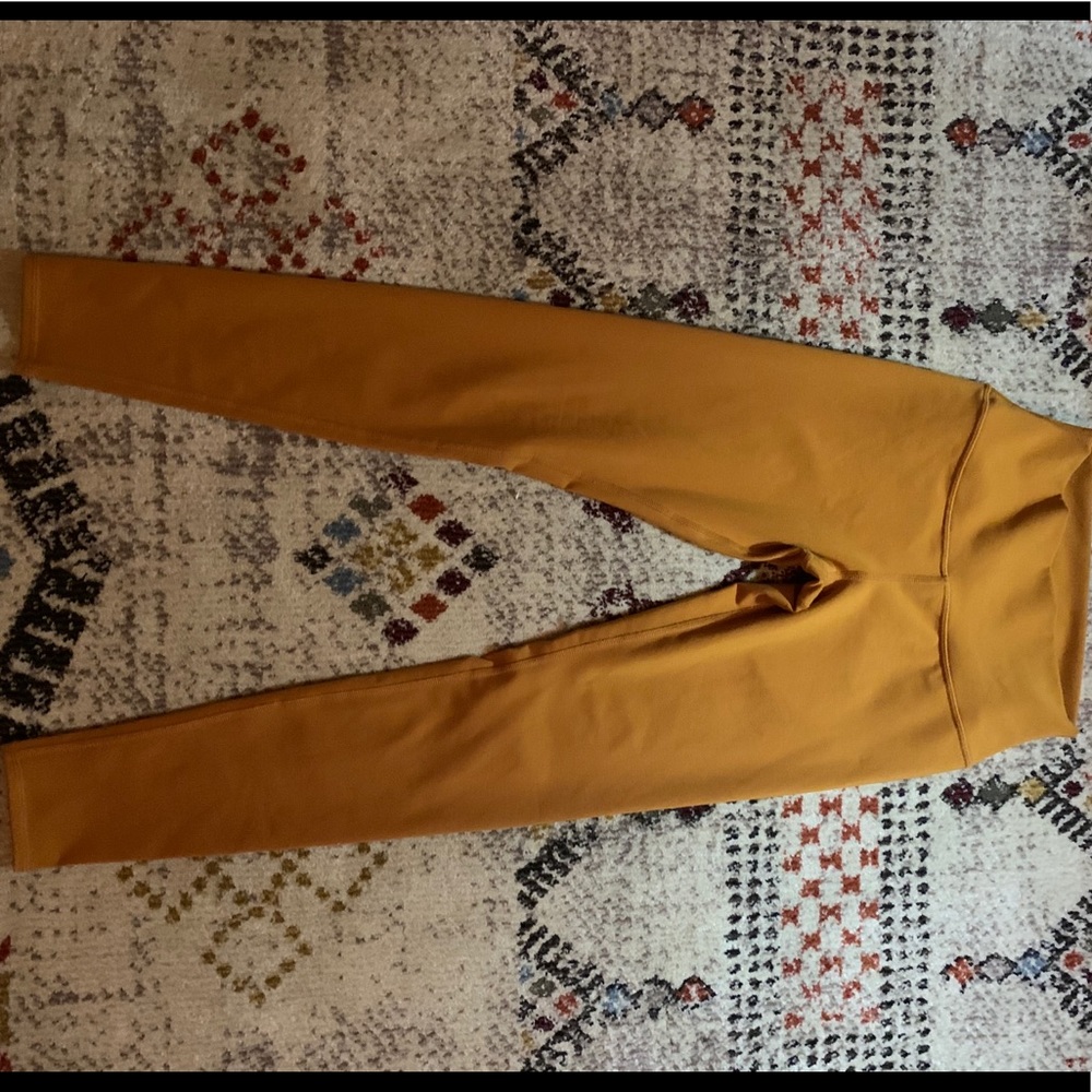 ALO High-Waist Airlift Legging Size Small